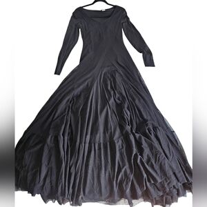 Newport News Elegant Black Long Sleeve Dress